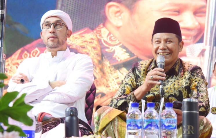 Peringati Maulid Nabi, Ribuan Jamaah Banjiri Bangah Bersholawat