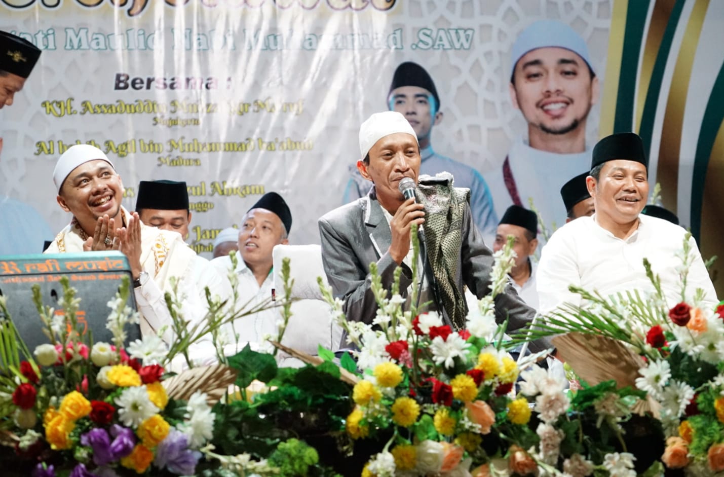 Wabup Subandi Hadiri Sholawat Desa Kwangsan