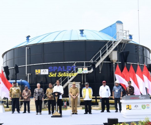 Presiden Jokowi Didampingi Menteri PUPR Resmikan Sistem Pengelolaan Air Limbah Domestik Kota Palembang