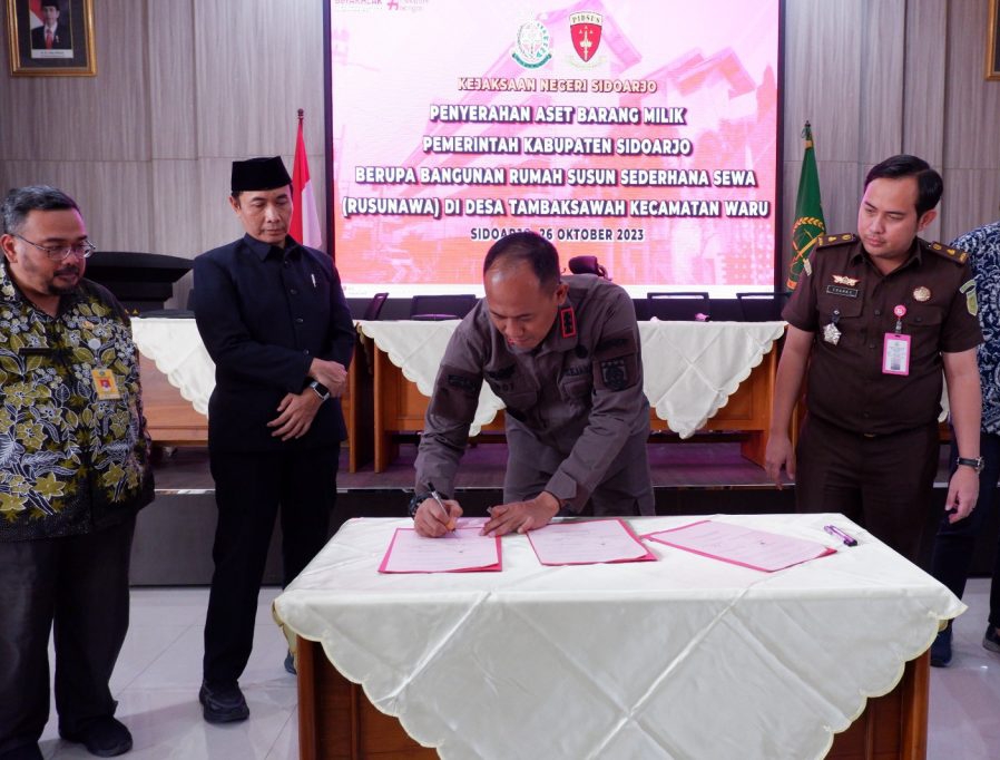 Kejari Sidoarjo Amankan Aset Bangunan Rusunawa di Tambaksawah