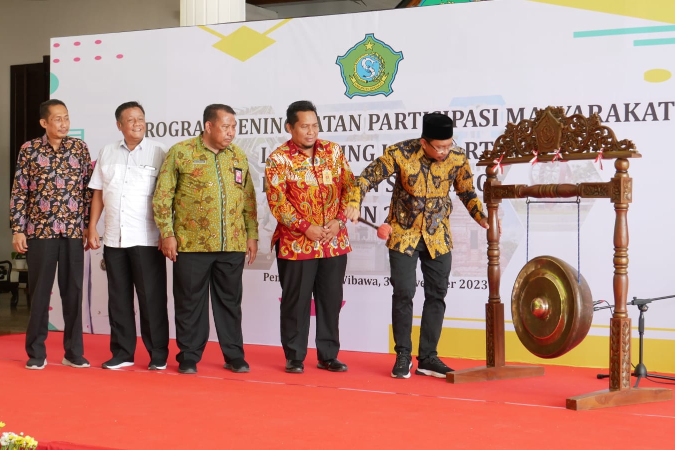 Bupati Gus Muhdlor Luncurkan Lomba Jimpitan Antar RT Berhadiah Ratusan Juta