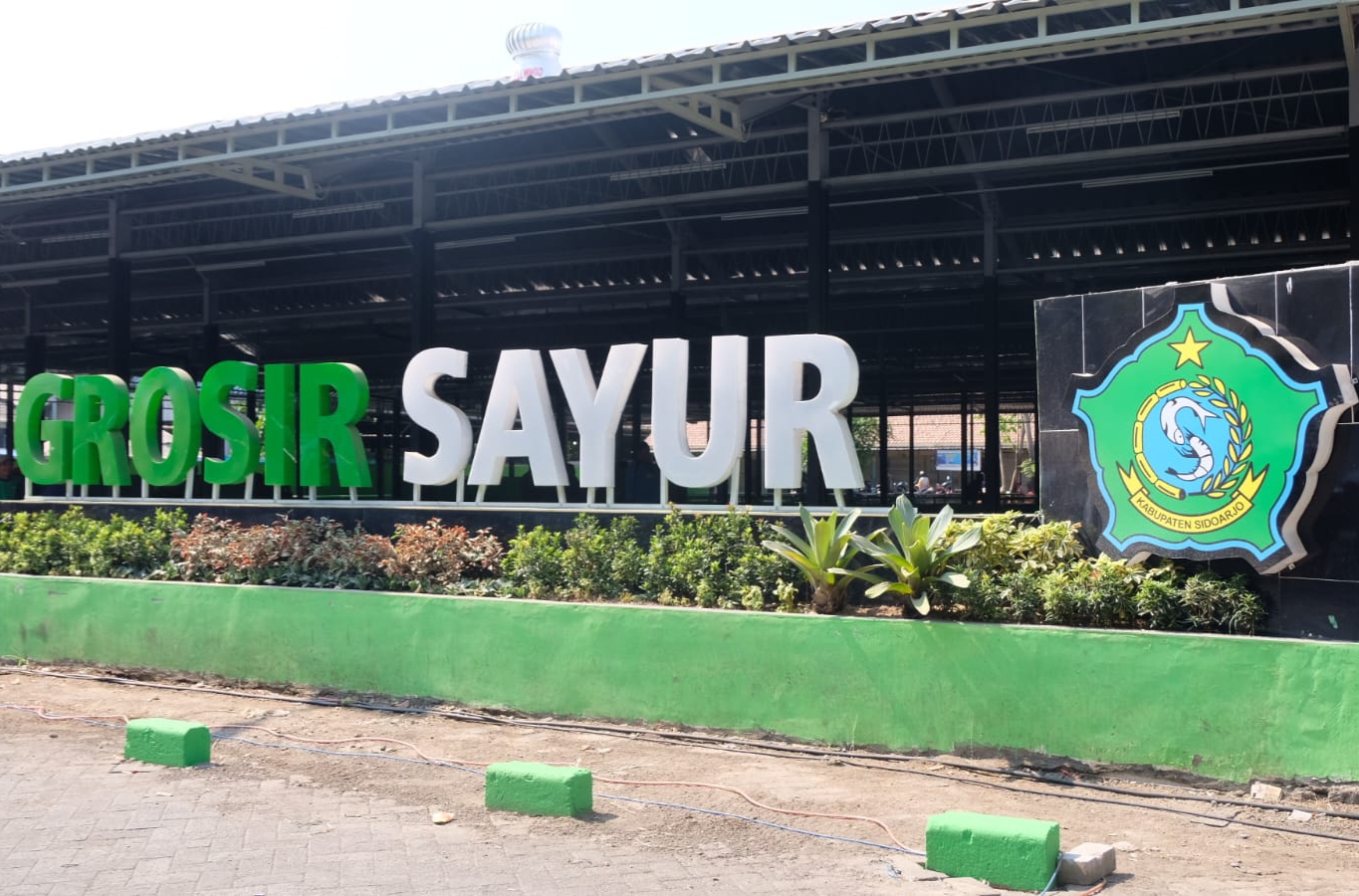 Gus Mudhlor Resmikan Grosir Sayur Pasar PorongS