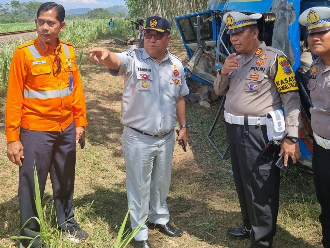 Jasa Raharja Jamin Seluruh Korban Laka Kereta Api Probowangi Vs Mikrobus Isuzu Elf di Lumajang