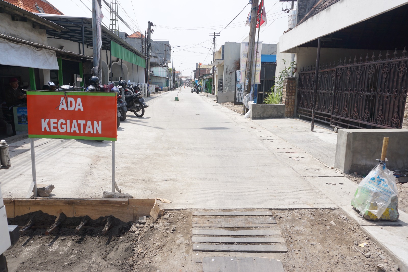 Perlancar Lalulintas, Proyek Betonisasi Tropodo Dikebut