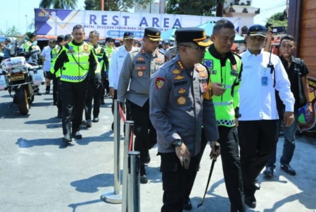 Jelang Nataru 2024, Kapolda Jatim Pastikan Kesiapan Ops Lilin Semeru