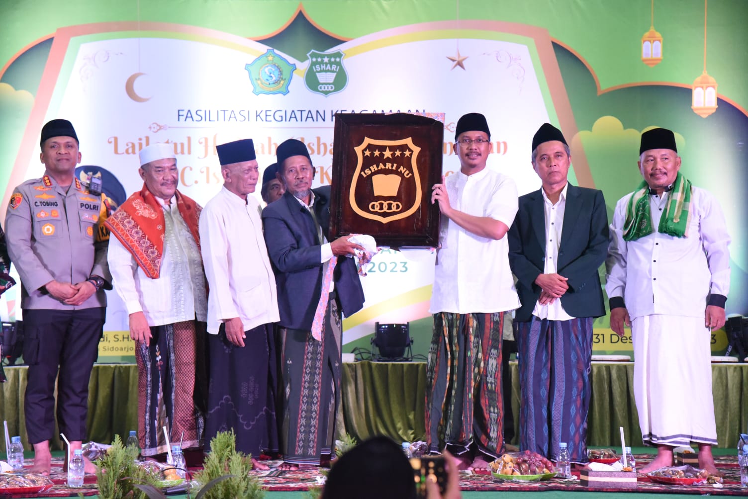 Bupati Gus Muhdlor Lewati Pergantian Tahun 2024 Dengan Bersholawat