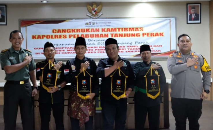 Polres Tanjungperak Gelar Cangkrukan Kamtibmas Bersama Perguruan Pencak Silat