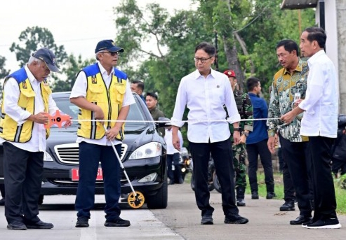 Presiden Jokowi Resmikan 3 Ruas Inpres Jalan Daerah di Blora