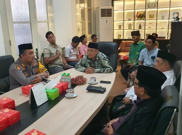 Kapolres Pelabuhan Tanjung Perak Kunjungi PCNU Kota Surabaya