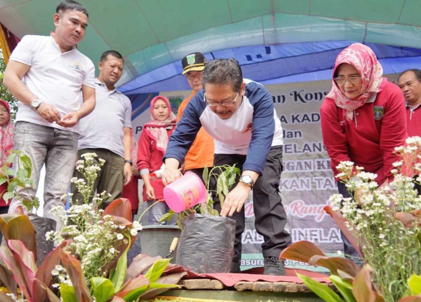 Pemkab Pasuruan Bersama Kadin Luncurkan Gelang Kepang