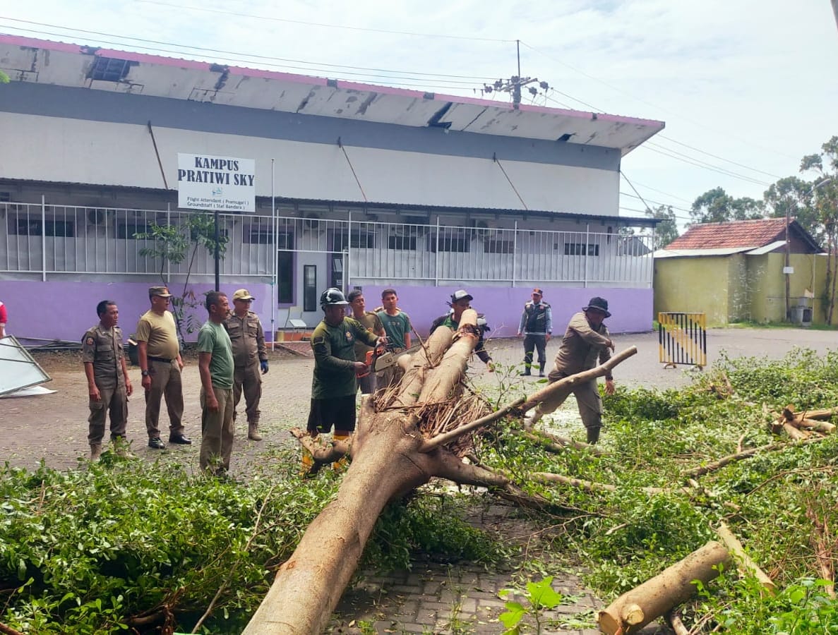 Pemkab Sidoarjo Siagakan 24 Jam Layanan Call Center 112 Antisipasi Cuaca Ekstrim