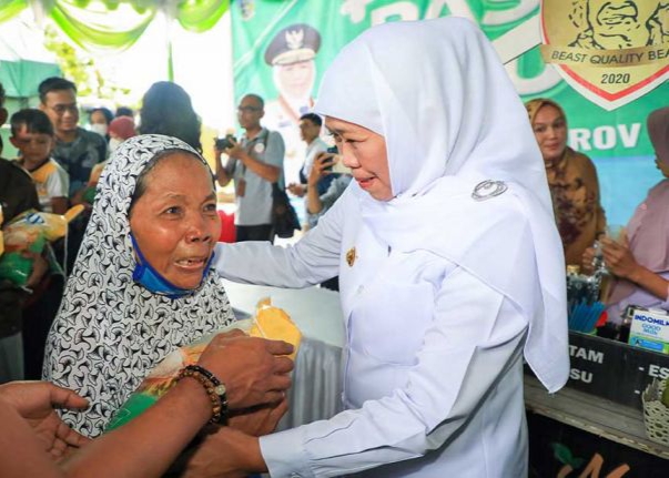 Perkuat Daya Beli Masyarakat, Gubernur Khofifah Gelar Pasar Murah di Kediri