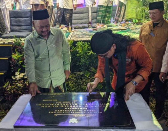 Bupati Gresik Resmikan Masjid KH Robbach Ma’sum