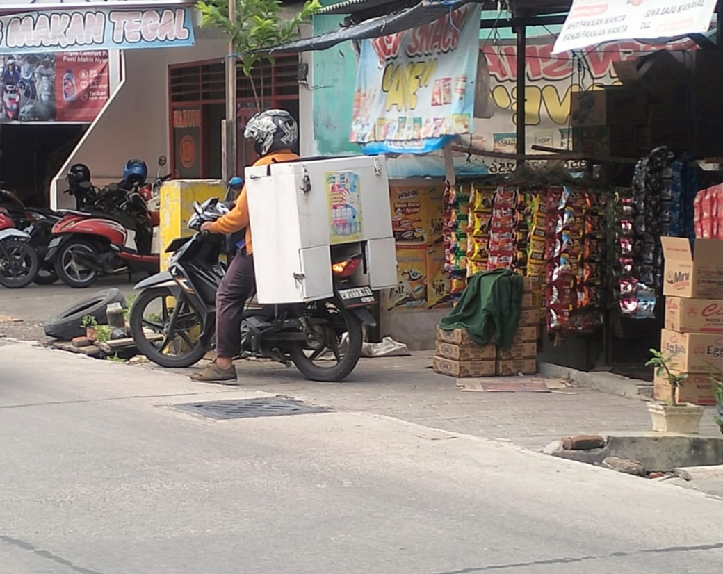 Harga Sewa Naik Usai Jalan Dibeton, Gus Muhdlor Sebut Dampak Ekonominya Langsung Dirasakan Masyarakat