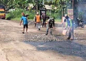 Jelang Lebaran 2024, Dinas PU Bina Marga Kabupaten Malang Kebut Perbaikan Jalan Berlubang