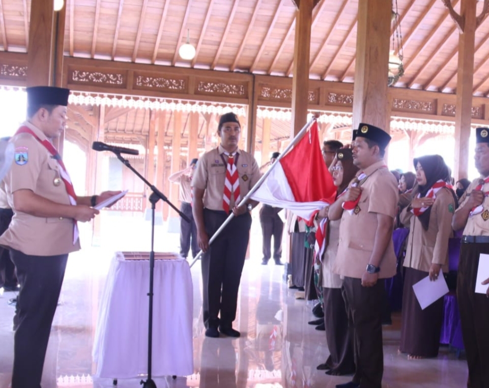 Kak Subandi Lantik Majelis Pembimbing dan Pengurus Kwarran Krian Masa Bakti 2024-2027