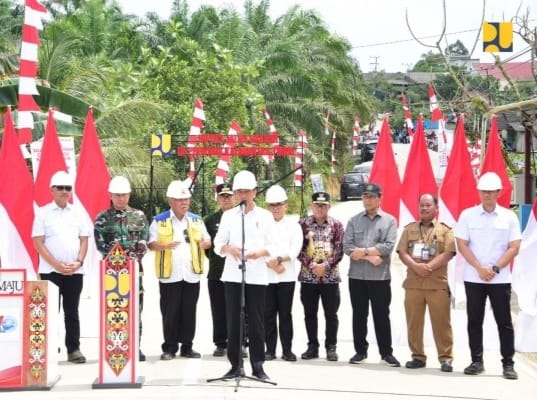 Presiden RI Jokowi Resmikan 10 Ruas Inpres Jalan Daerah di Kalimantan Timur Senilai Rp 561 Miliar