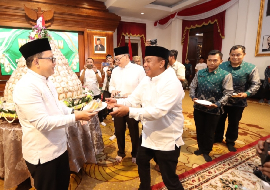 Sambut Ramadan 1445 H/2024, Pemprov Jatim Gelar Megengan di Gedung Negara Grahadi