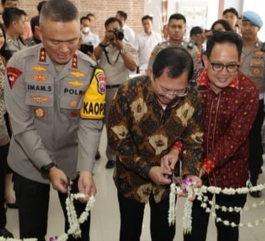 Kapolda Jatim Resmikan Klinik Immunoteraphy Nusantara By Terawan di RS Bhayangkara Surabaya