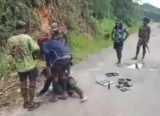 Intimidasi Warga Papua, OPM Kelompok Undius Kogoya Siksa Kepala Kampung Odiyai