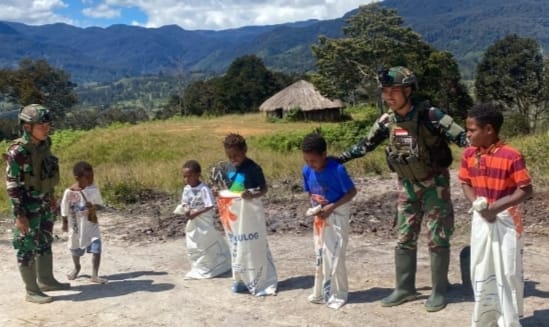 Peringati Harkitnas, Satgas Buaya Putih Ciptakan Kegembiraan Dengan Perlombaan