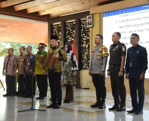 Plt. Bupati Sidoarjo Bersama Seluruh Kepala OPD Deklarasi Komitmen Antikorupsi