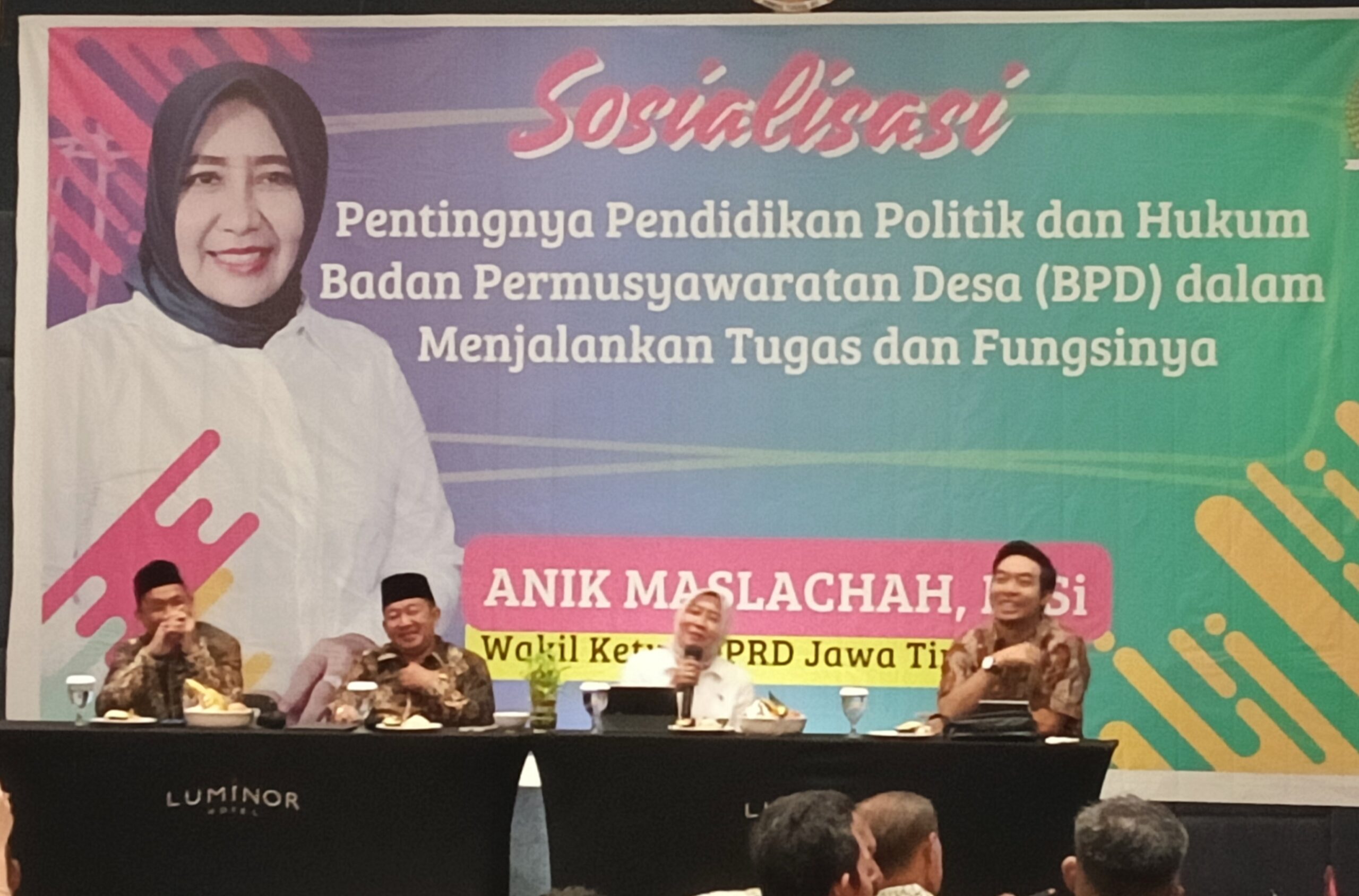 Wakil Ketua DPRD Jatim Bersama Forum BPD Sidoarjo Gelar Sosialisasi Pendidikan Politik dan Hukum BPD dalam Menjalankan Tupoksinya