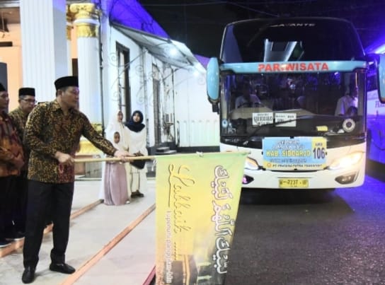 Plt. Bupati Sidoarjo Berangkatkan Kloter Terakhir Jamaah Haji Sidoarjo