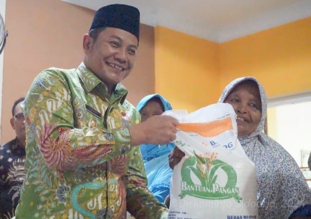 Plt Bupati Sidoarjo Subandi Pastikan Bantuan Pangan Tepat Sasaran