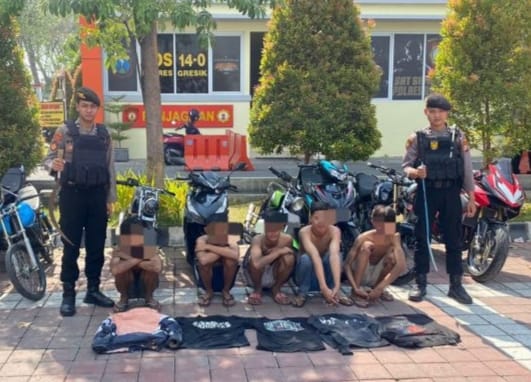 Diduga Hendak Tawuran, Polres Gresik Amankan Gerombolan Pemuda Bawa Sajam