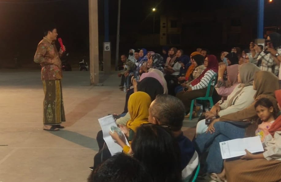 Sampaikan Program PIWK, Cabub Subandi Menjumpai Warga Porong