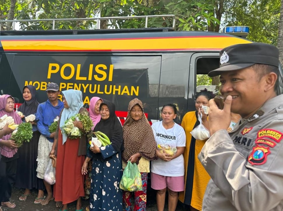 Polresta Banyuwangi Adakah Kegiatan Sosial Gunakan Mobil Sayur Sarana Cooling System Pilkada 2024