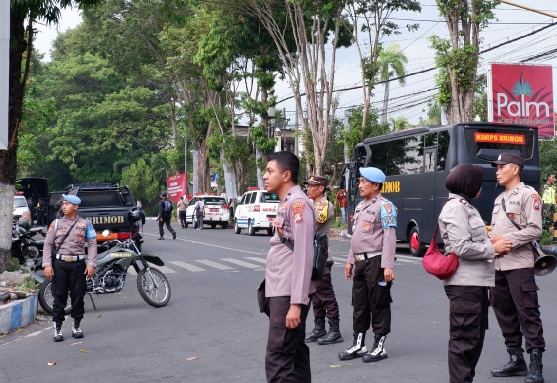 2 Pelaku Kasus Judi Online Libatkan Pegawai Komdigi Tiba di Bandara Soetta