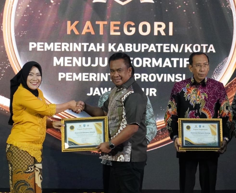 Pemkab Sidoarjo Raih Penghargaan KI Award 2024