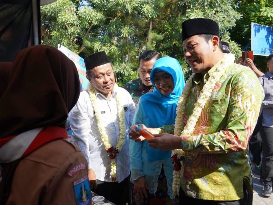 Plt. Bupati Sidoarjo Hadiri Ajang Kreativitas Pentas Seni Kearifan Lokal SMPN 1 Jabon